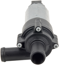 Load image into Gallery viewer, Bosch 96-02 Volkswagen Golf 2.8L V6 Electric Auxiliary Water Pump
